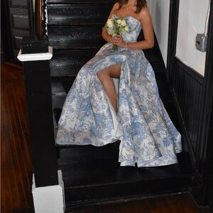 XO Sophia Elegant Blue Floral Strapless Dress